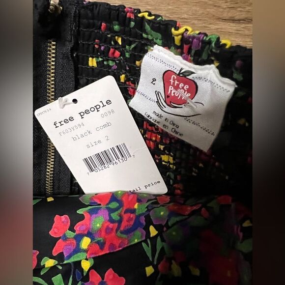 Free People Womens Dress Size 2 Black Floral Sheath Empire Waist Strapless Short - Picture 3 of 8